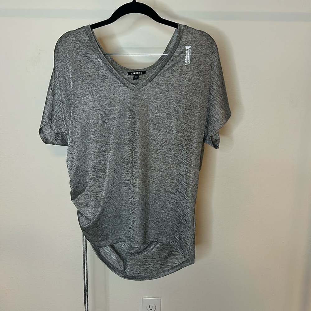 V-neck top size M